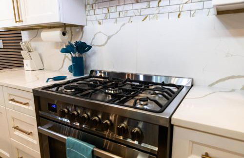 Luxury Downtown Home Near Lake Martin - Foto 8