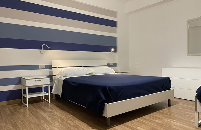 Marina di Petrolo Apartments - Photo 11