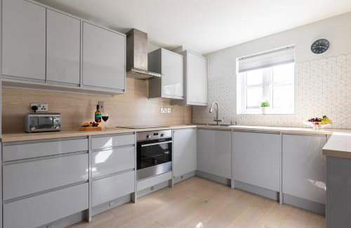 Weekly & Monthly Rates! Stunning Home By Stansted Airport - Foto 16