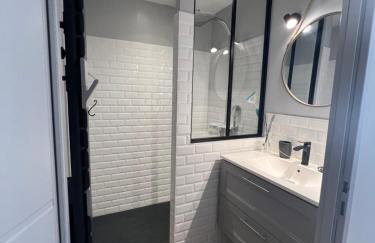 Studio tout confort climatisé avec jardinet, en centre bourg, proche plage, mer, La Rochelle et Chatelaillon - Foto 4