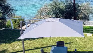 Viktor's house by the sea - Foto 1, Garden, sunbed, Garden view