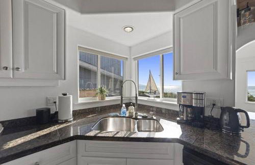 New Beautiful Waterfront at Sandy Point - Photo 24