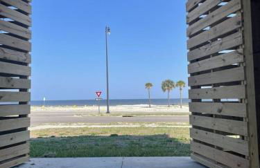 Beauty on the Beach Gulf Luxury w/ Gorgeous Views - Foto 8