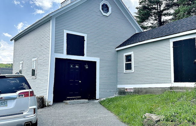 2BR Sunshine Town Condo - Photo 1