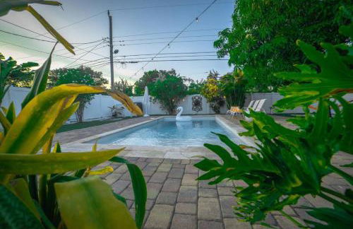 3-Bedroom Tropical Villa with Heated Pool in Fort Lauderdale - Foto 46