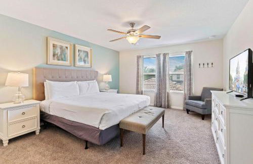 Townhome with Private Pool, BBQ & FREE Waterpark - Photo 54