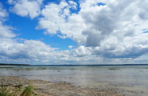 Hot Tub and Fire Pit Suttons Bay Home Near Wineries - Foto 40