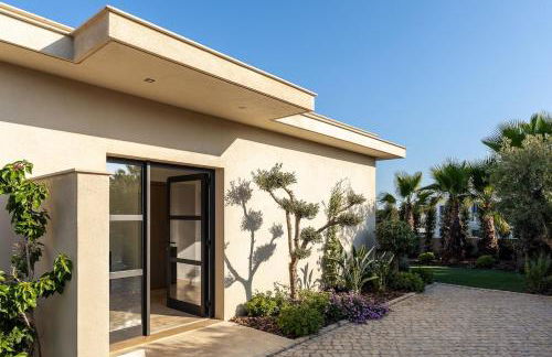 Faro Luxury Home with Heated Pool and Garden - Foto 27