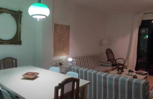 Beautiful Duplex with a Patio - Photo 11