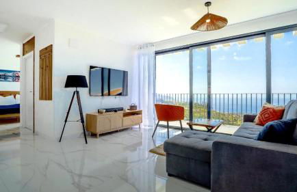 CASA PANORAMA SOL- NEW VILLA WITH HEATED SALTWATER POOL and FANTASTIC SEA VIEW - Foto 4