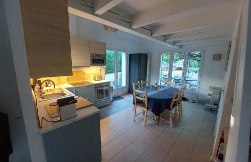 Bormes les Mimosas, Hameau de Cabasson, à 400m de la mer et du fort de Bregançon, Villa classée 3 étoiles, de 2 à 8 personnes - Foto 17