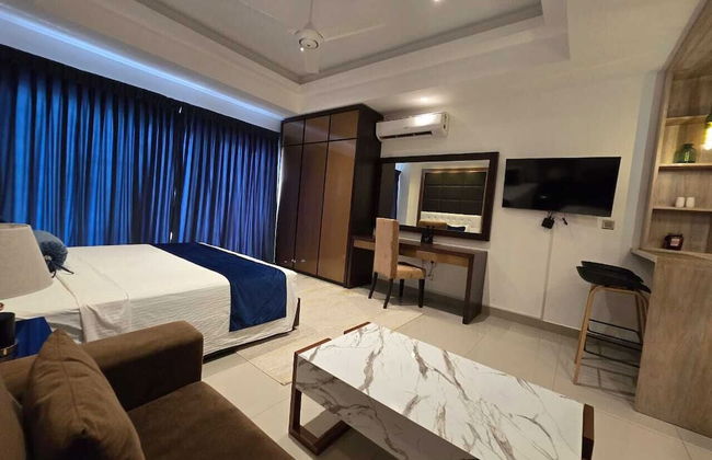 Ocean Breeze Condo - Photo 16