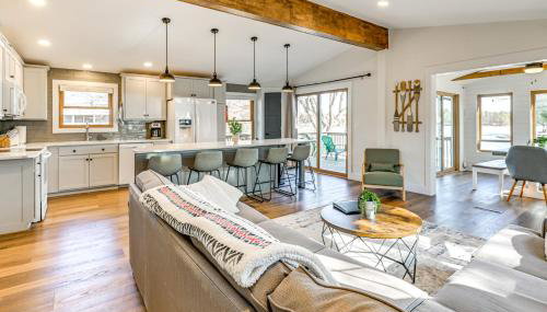 Boat Dock, Hot Tub and Deck Lakefront Nekoosa Home! - Foto 4