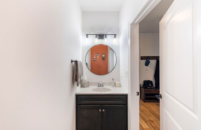 Luxuriously Lakeside by Avantstay Lakefront Retreat w Game Room - Foto 30