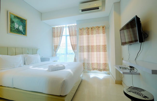 Best Emerald Studio Room Apartment at Capitol Park Residence - Photo 5