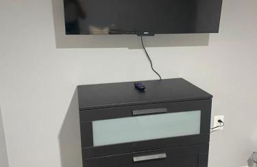 Cozy 2 Bedroom In A Lovely Forest Hills Neighborhood - Foto 21