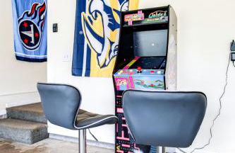 Game Room Fenced backyard Sleeps 10 Fire Pit - Photo 44