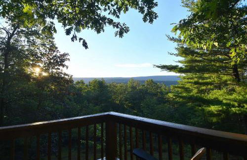 The Outlook - Pet Friendly, Grill, Wifi, View, Fire Pit, Deck, Family Friendly, Foosball, Game Room, King Bed, Fireplace - Photo 61