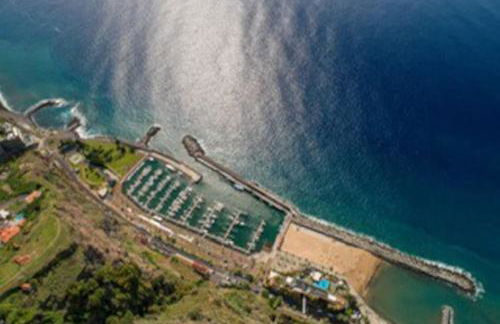 Marina View Apartment - Pool & stunning ocean view - Photo 31