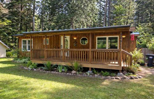 Cedar Cabin at Rainier Entrance-Hot Tub and Cinema - Foto 1