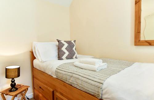 Cosy Rural 2 Bed Barn conversion close to Beach - Pass the Keys - Foto 35