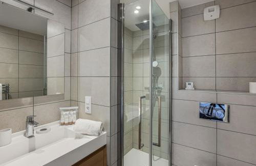 Chalet mitoyen exceptionnel à Courchevel 1650, 4 chambres en suite, animaux admis - FR-1-563-137 - Foto 4