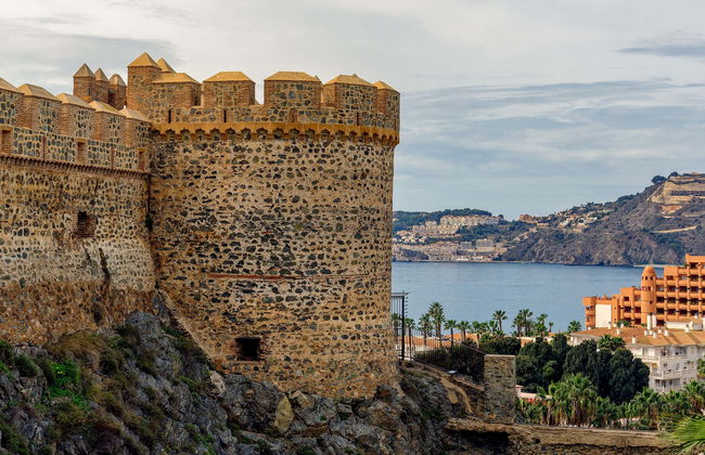 Visita guiada por Almuñécar y su castillo - Foto 1