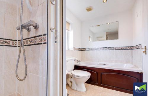 SPACIOUS, Quiet, 5 Bed 2 Bath House with Free Parking, near NEC, Airport & Solihull - Foto 18