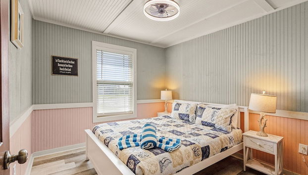 Lazy Beaches Getaway With Private Pool 4 Bedroom Home by RedAwning - Foto 5, Habitación