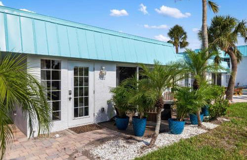 Heat of Siesta Village Walk to Beach w heated Pool - Foto 28