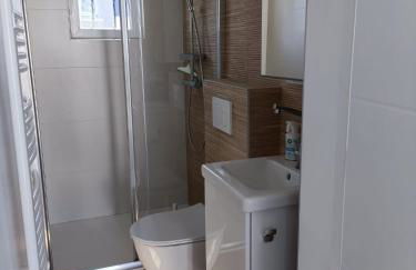 Ker Mic Maison familiale rénovée 10 personnes 5 mn Plage et Centre Ville à pied - Foto 16