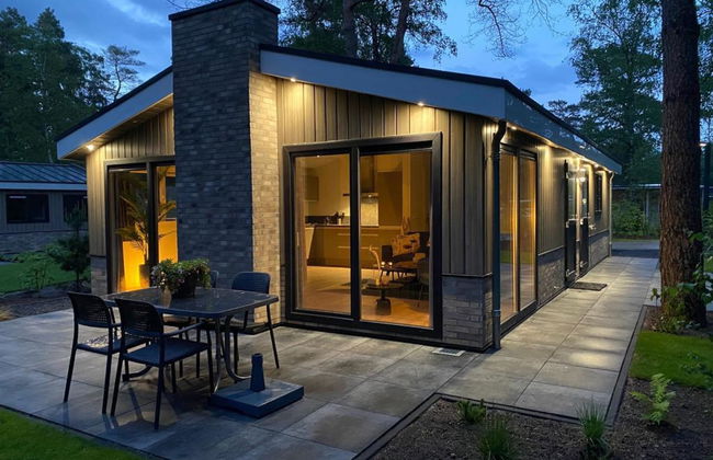 2 bedroom House in Arnhem with swimming pool and garden - Photo 1