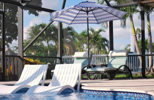 VacationSunwind Delray home! Water Front Pool Dock near Beach - Foto 2