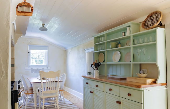 Wollaston House by the BnB Collection - Photo 40