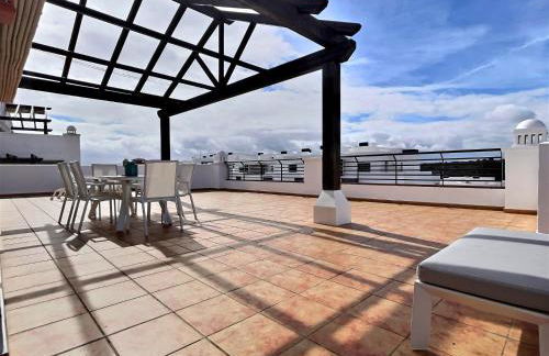 Superb 3-bed penthouse minutes drive to the beach - Foto 24