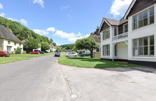 Luxury Large Five Bedroom Family House Sleeps 10 - Photo 13
