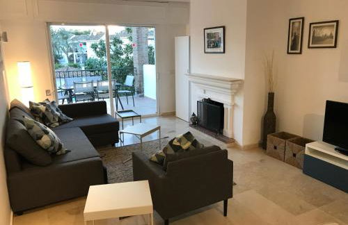 Marbella - Estepona beach frontline apartment - Photo 13