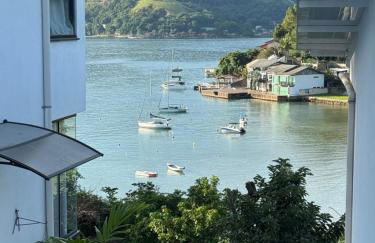 Exclusivo flat 2 quartos à beira-mar com vista panorâmica - Foto 15