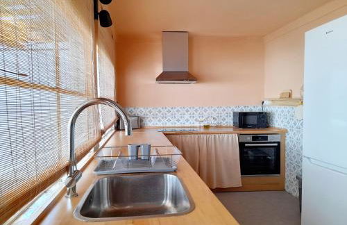 StoryHouse33 - Casa com histórias, pátio e jacuzzi - Foto 25