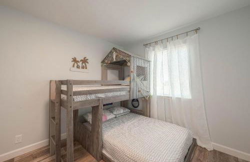 Surfside Beachfront Dream - Foto 43