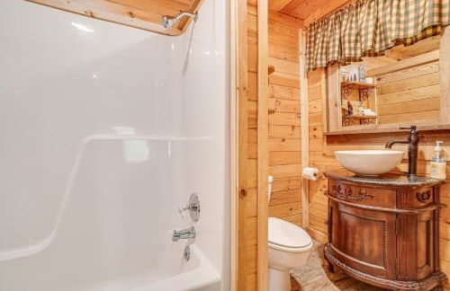 North Georgia Mtn Escape with Hot Tub and Games! - Foto 18