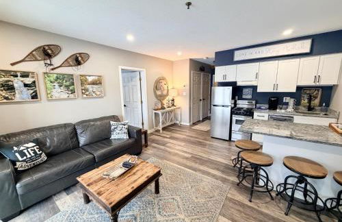 Loon Mountain Retreat with Pool and Hot Tub - Foto 6