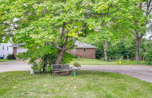 Historic Home with Sunroom - 5 Mi to Lambeau Field! - Foto 25