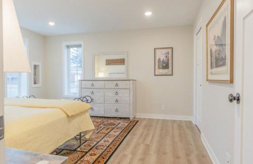 Converted Blacksmith shop walking distance to downtown Douglas! - Foto 9