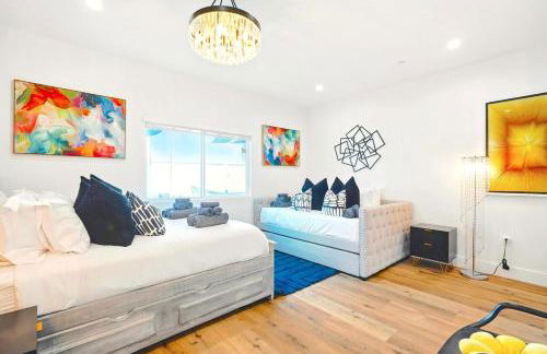 G- Luxe NoHo Family Home near Universal 15m and Hollywood 10m - Foto 25