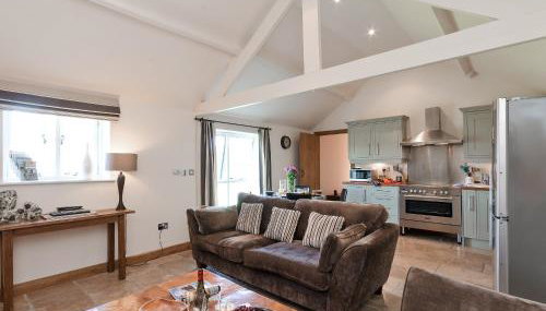 Barn Owl Lodge - Photo 3