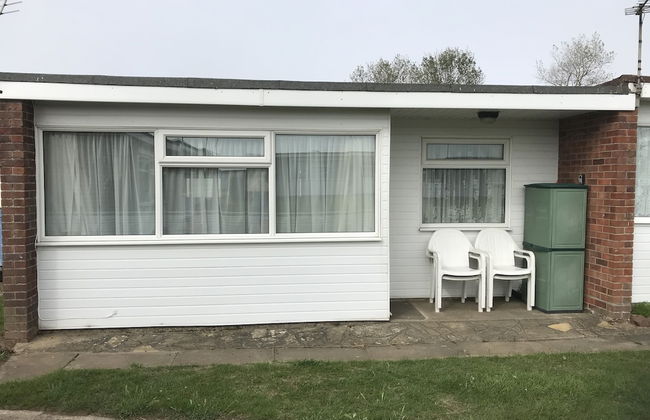 2-bed Seaside Retreat - Sleeps 4 & Parking - Foto 1