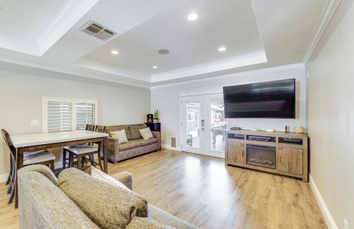 Game Room, Pool! Family Home 25 Mi to Disneyland - Foto 10