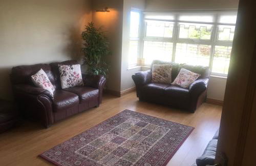 Dungannon 2 Bed Bungalow - Sleeps 5 - Pet Friendly - Foto 47