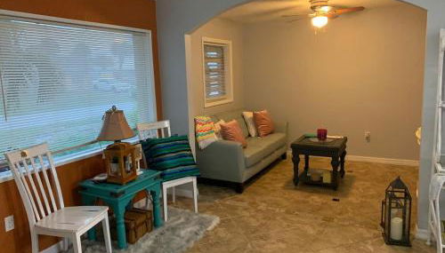 Quaint Coastal Pool Home on Florida's Space Coast - Foto 2